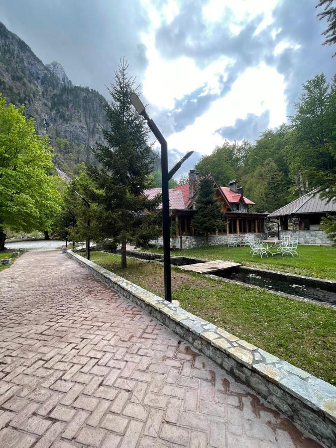 Bujtine-Restorant Rilindja Valbone Hotel Exterior photo